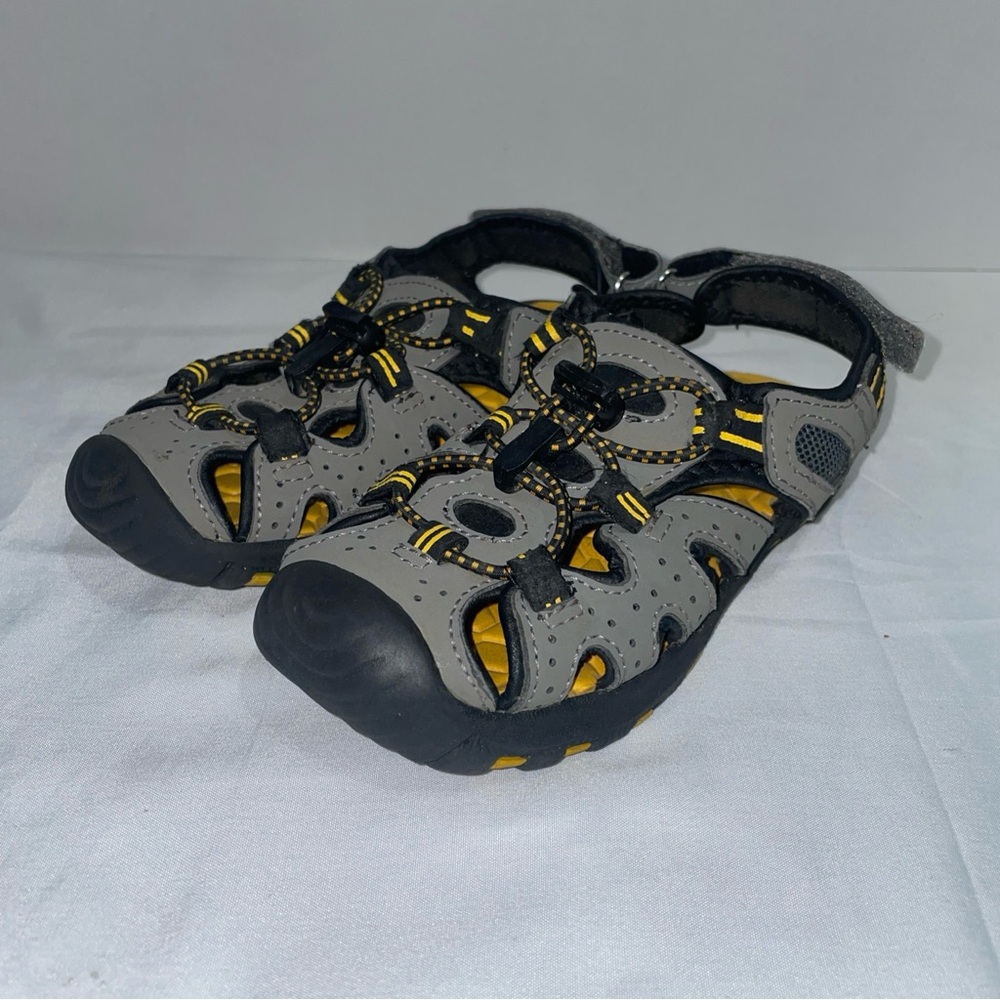 Khombu Kyle Boys Grey Yellow Closed Toe‎ Water Sandals Size 12 Outdoor Hiking